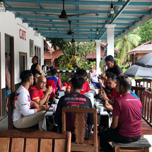 meriyong-river-village-myrivervillage-kampung-sungai-dusun-lata-mandi-papan-camp-familyday-lenggong-resort-teratak-kuak-pool-kolam--homestay